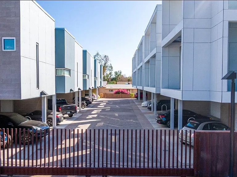520 S Roosevelt St #1012 — Photo 4
