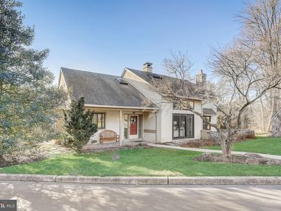 30 Sugar Knoll Dr, Devon, PA, 19333