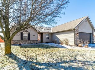 12615 Ivanhoe Ln, Fort Wayne, IN 46814
