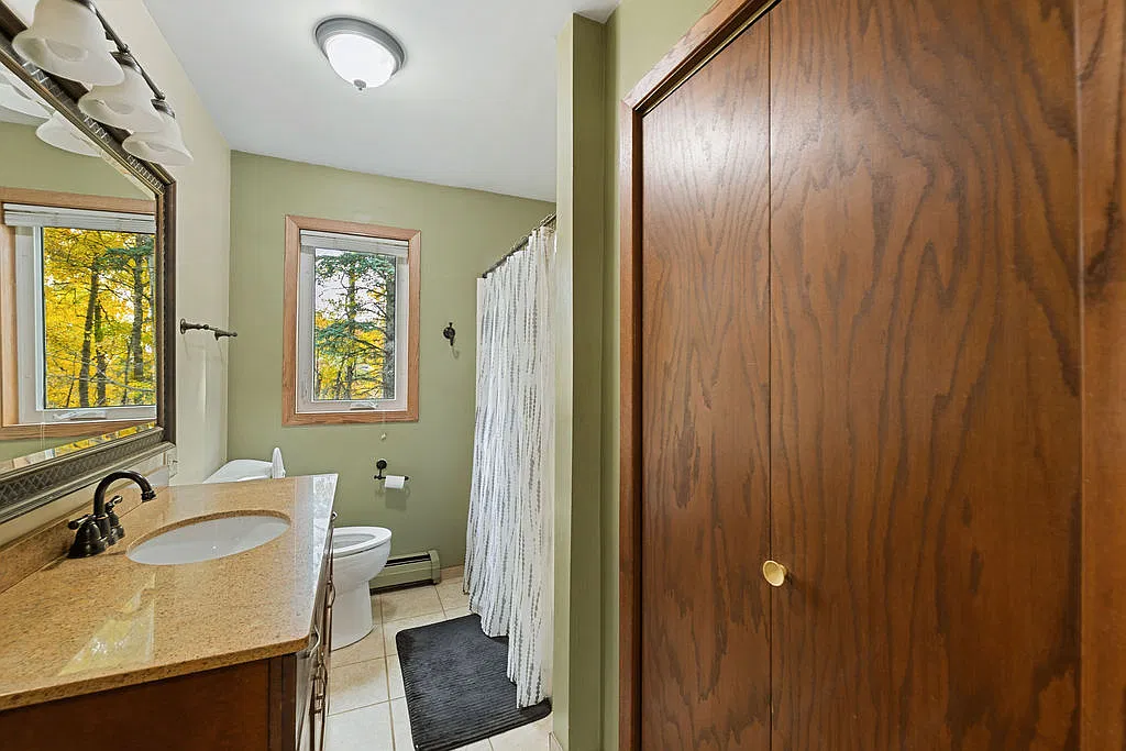 3 bed, 1900 sqft, $2,400 — Photo 4