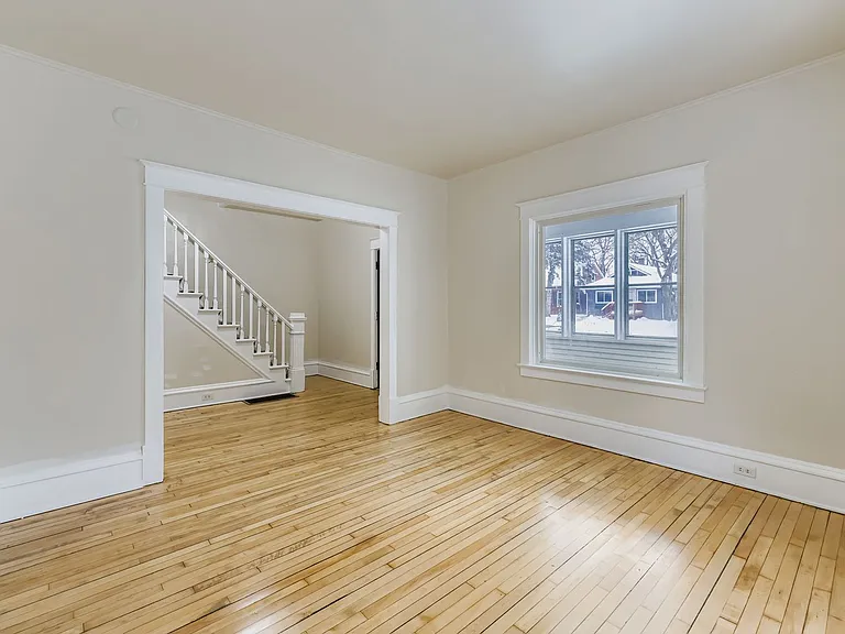 3507 Newton Ave N — Photo 5