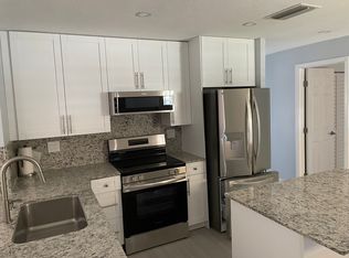 6321 SW 41st St, Davie, FL 33314