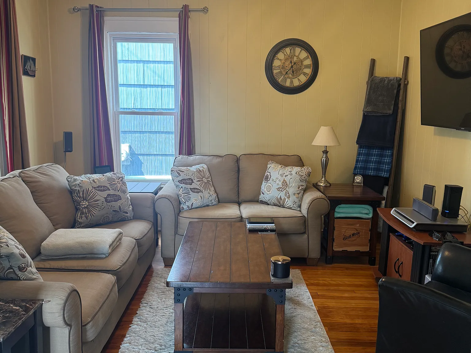 4 bed, 1.5 bath, 1800 sqft, $2,400 — Photo 4