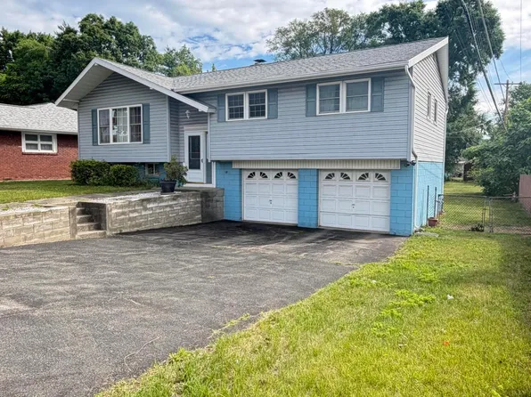 4 Nicholas Drive, Albany, NY 12205