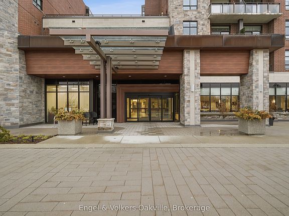 3rd image of 3290 New St #101