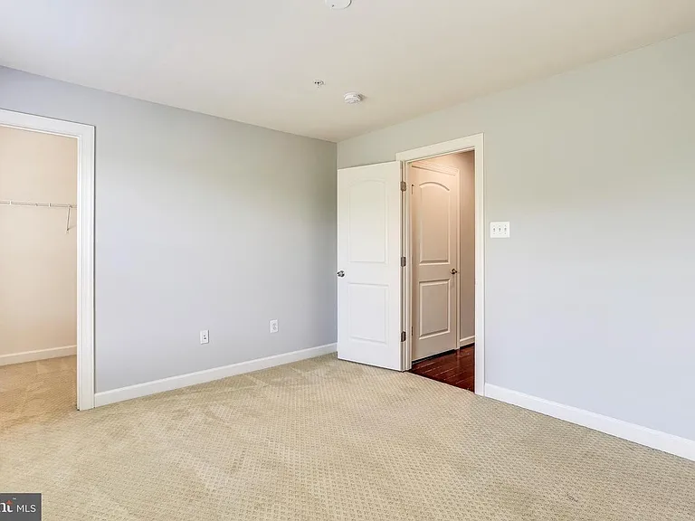 446 Whetstone Glen St — Photo 21
