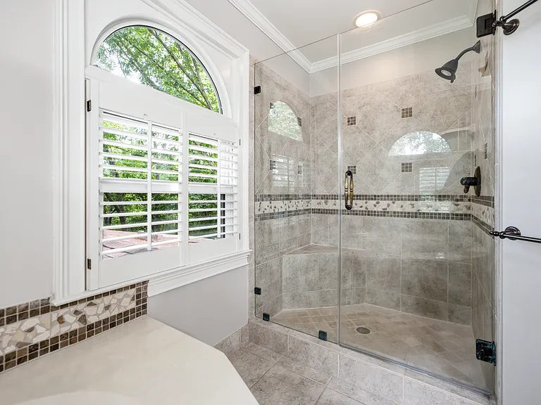 5525A Hampstead Way — Photo 47
