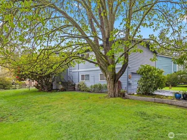 8505 236th Street SW, Edmonds, WA 98026