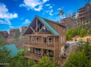 4836 Highland Place Way, Pigeon Forge, TN 37863