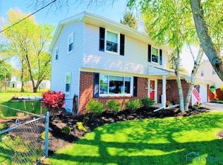 508 Garden Ct, Maumee, OH