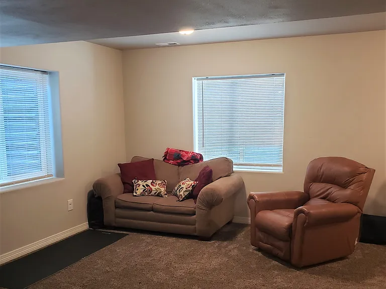 9774 Vistas Park Dr — Photo 10