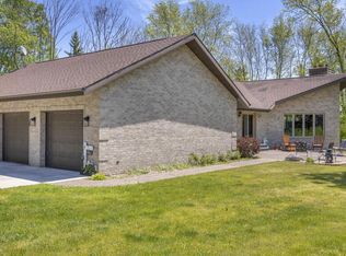 4564 Broadway STREET, Manitowoc, WI 54220