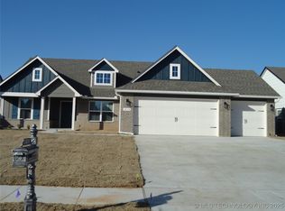 1410 E Utica Pl, Broken Arrow, OK 74011