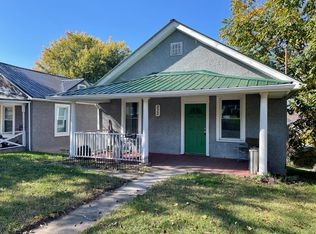 532 N Beverly Ave, Covington, VA 24426