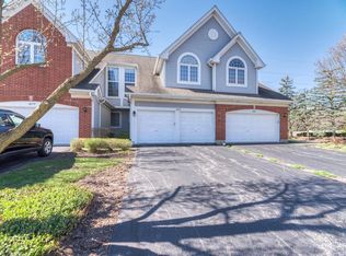 1679 W Ethans Glen Dr, Palatine, IL 60067