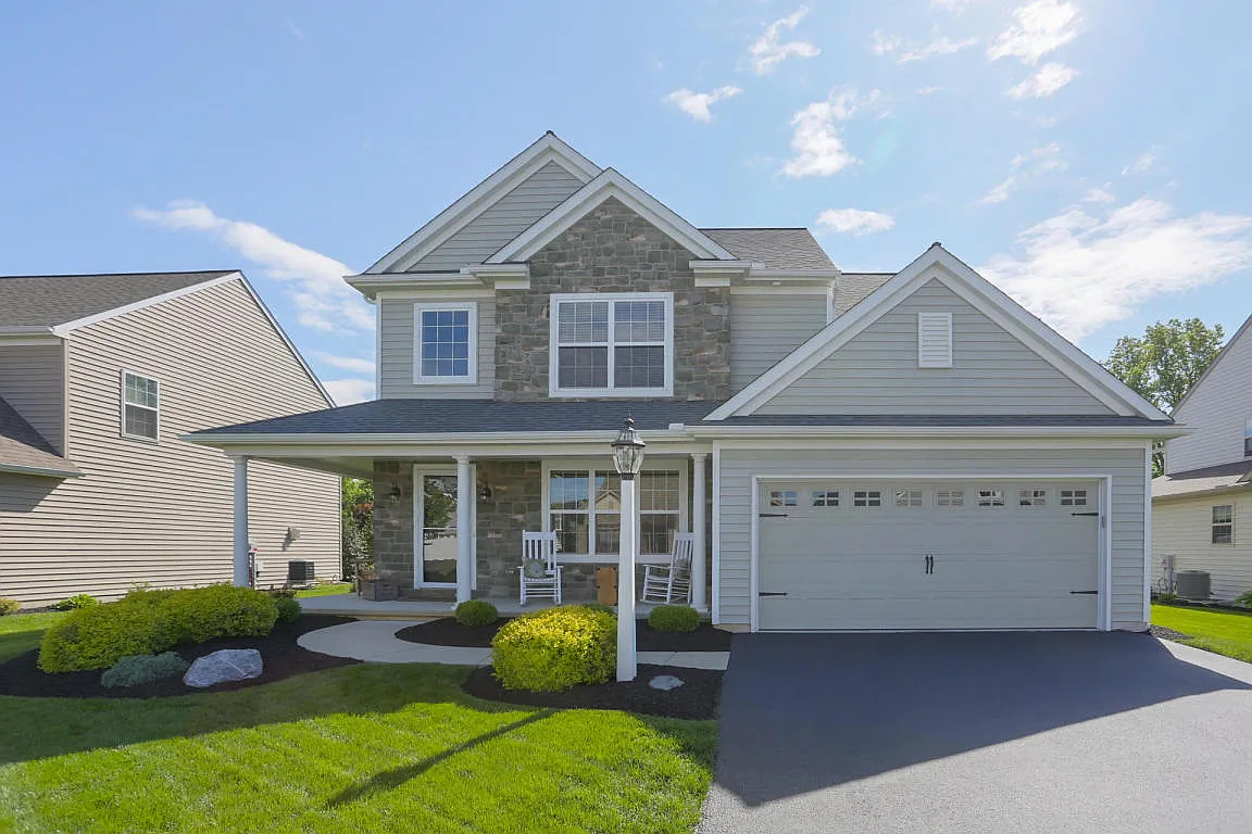 377 Wissler Way photo 1