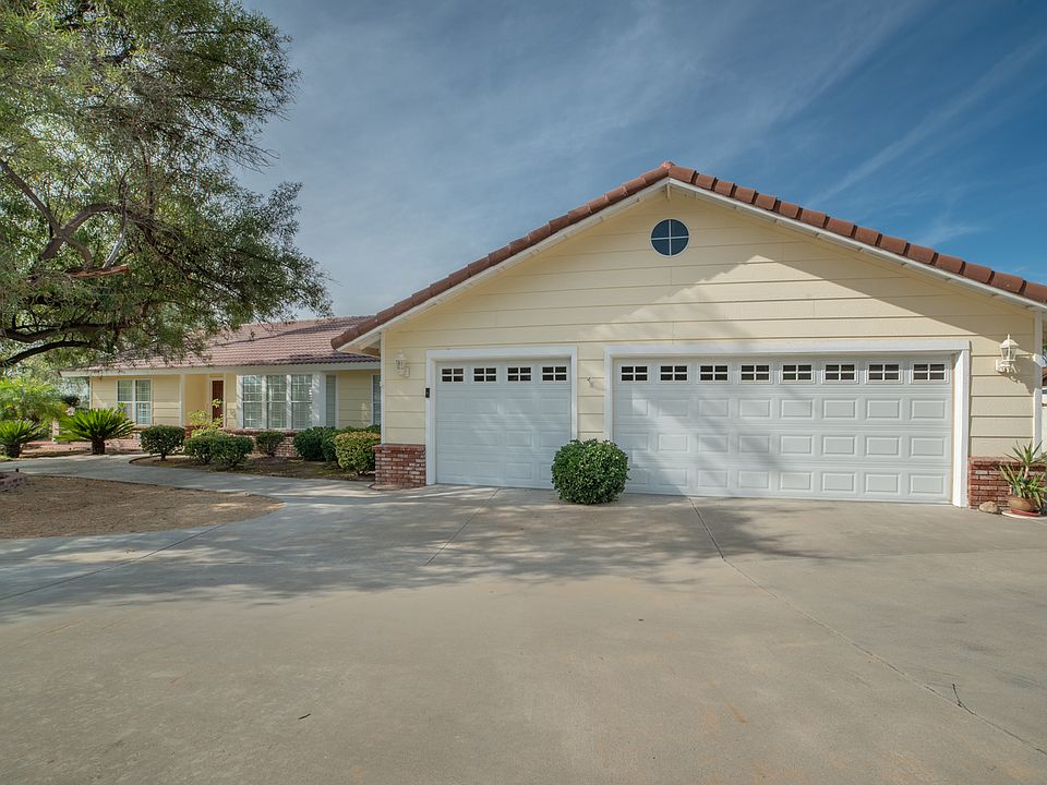1st image of 42020 San Jose Dr
