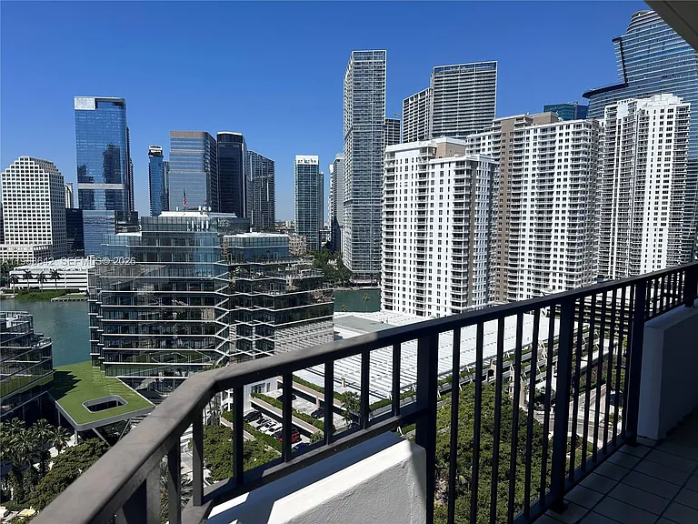 520 Brickell Key Dr #A2015 — Photo 5