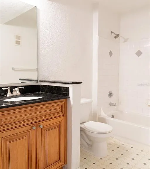 822 Camargo Way #208 — Photo 21