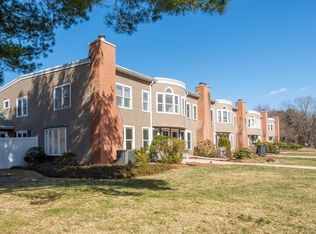 75 Page Rd UNIT 12, Bedford, MA 01730