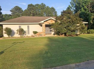 1518 Parrish Dr, Alexander City, AL 35010