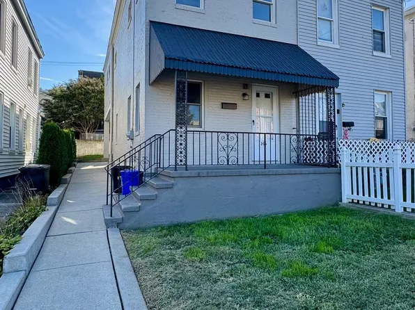 206 Chestnut St, West Reading, PA 19611