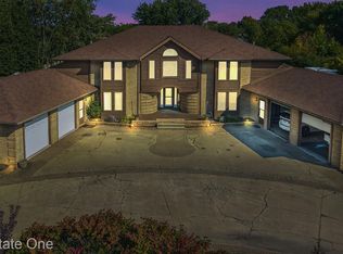 39860 Ryan Rd, Sterling Heights, MI 48310