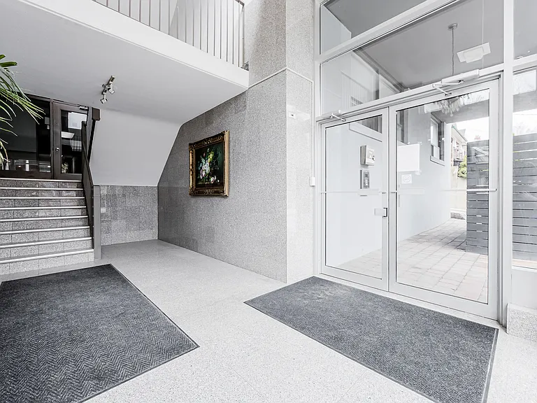 650 Woodbine Ave — Photo 8