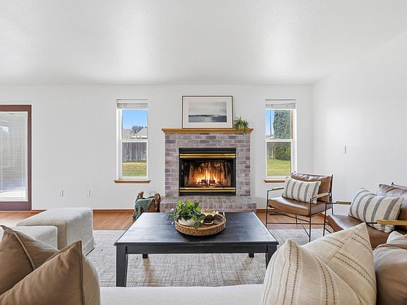 3rd image of 904 S Arthur Pl
