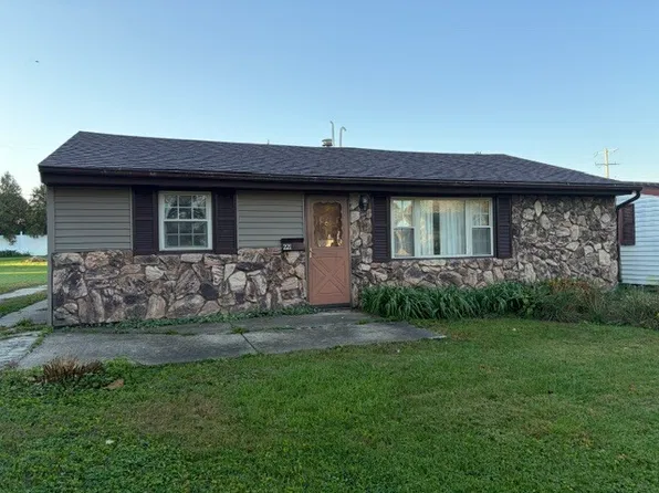 221 W 7th St, Spring Valley, IL 61362