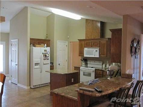 5th image of 208 Swift Creek Dr