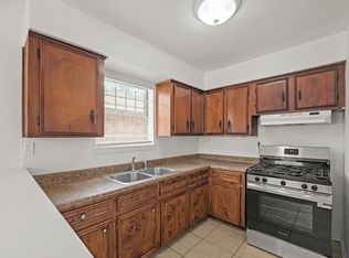 6114 1/2 Octavia St, Houston, TX 77026