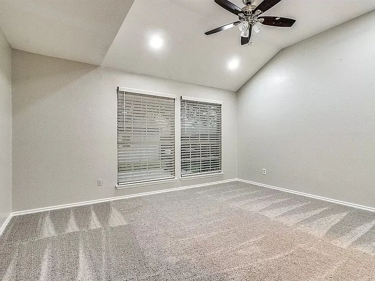 2113 Spring Mills Rd — Photo 9