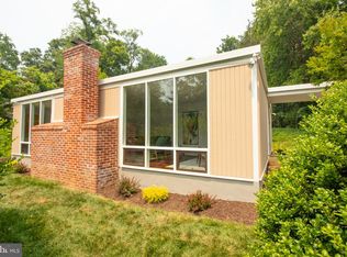 7421 Range Rd, Alexandria, VA 22306