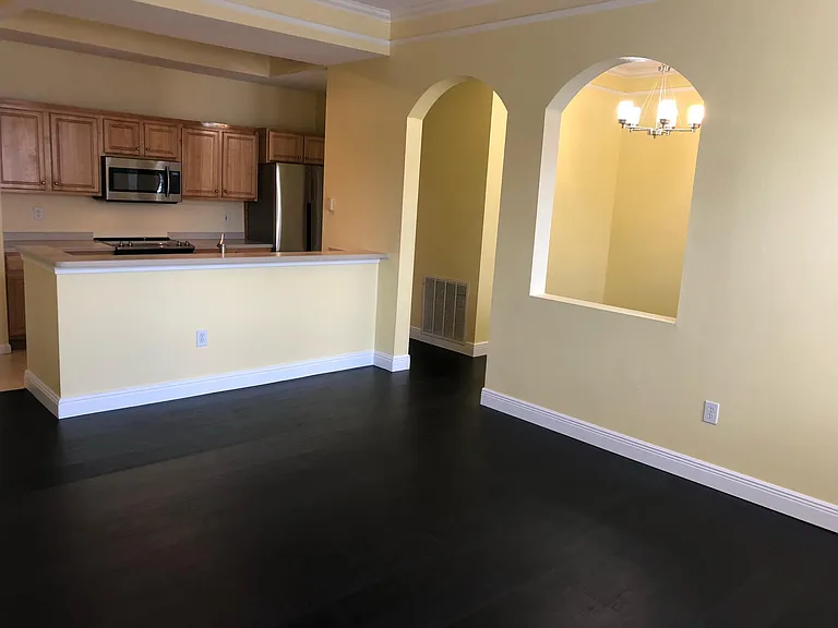 12025 Villanova Dr #10 — Photo 7
