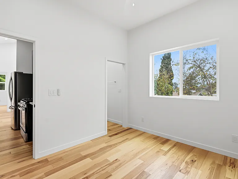 1461 Carroll Ave #ADU — Photo 9