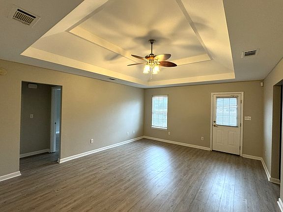 4th image of 102 Grove Pointe Dr