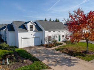 10213 Brighton Cir, Twinsburg, OH 44087