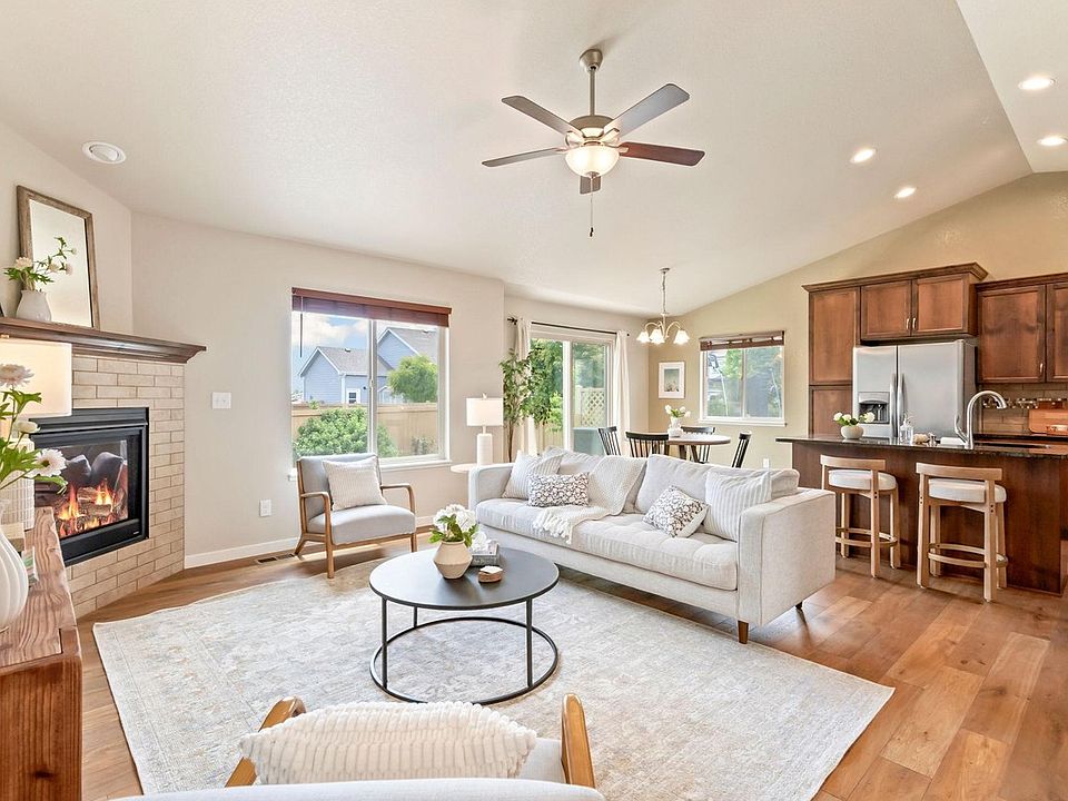 1st image of 3323 Wildflower Dr