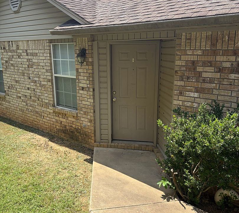 1st image of 1115 Grinnel Cir APT B