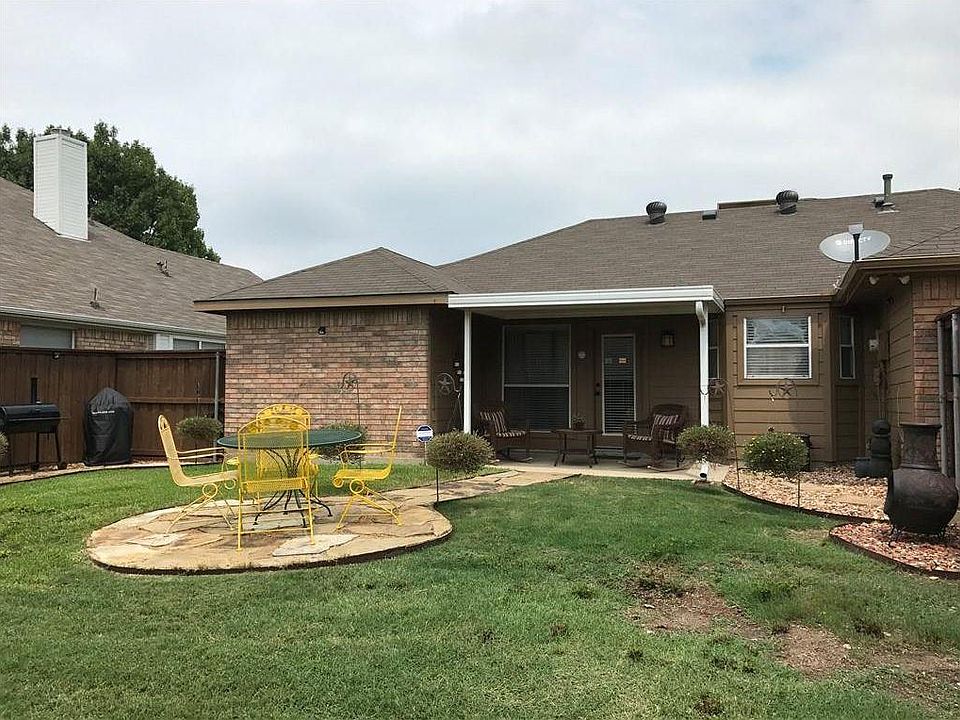 1st image of 10511 Castle Dr