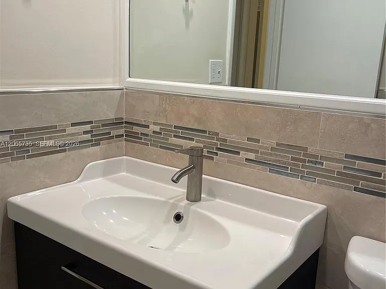 10101 W Sunrise Blvd #106 — Photo 14