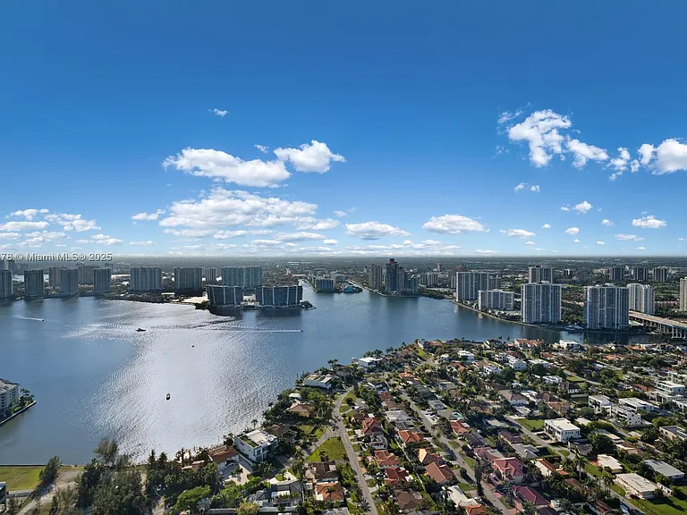 18555 Collins Ave #4603 — Photo 33