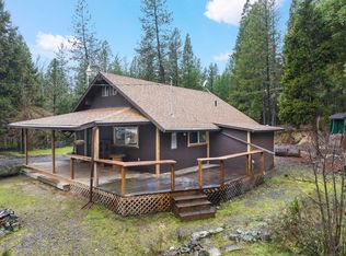 9763 W Evans Creek Rd, Rogue River, OR 97537