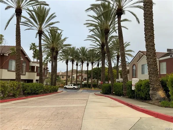 8 Santa Barbara Ct, Foothill Ranch, CA 92610