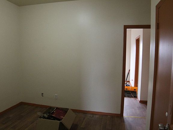 4th image of 426 51st St #33