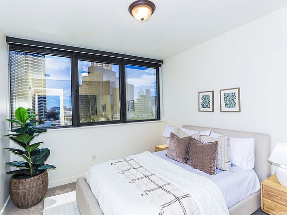 3rd image of 600 Queen St APT 809