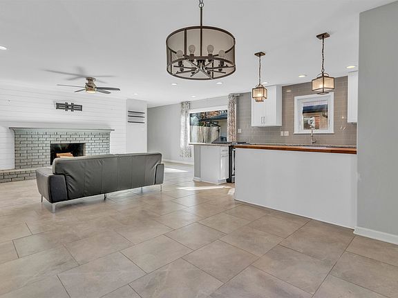 5th image of 6202 Quince Rd