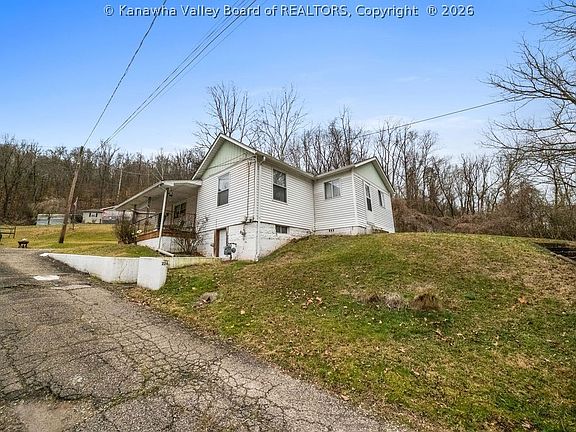 2nd image of 224 Easter Rd