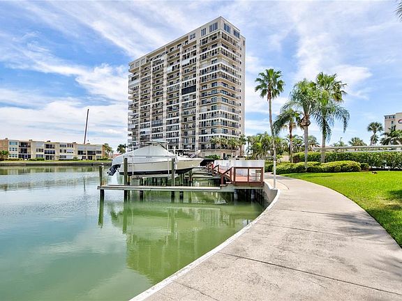 4th image of 7600 SUN ISLAND DRIVE S #804